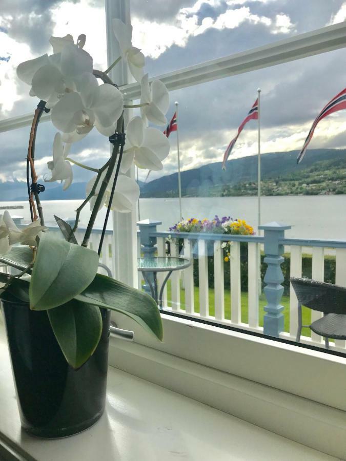 Eidsvag Fjordhotell Exterior foto
